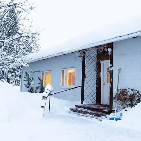 Narikka, Tilava Ja Rauhallinen Kittilaen Keskustassa 基蒂莱