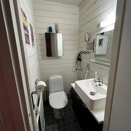 Narikka, Tilava Ja Rauhallinen Kittilaen Keskustassa Villa *