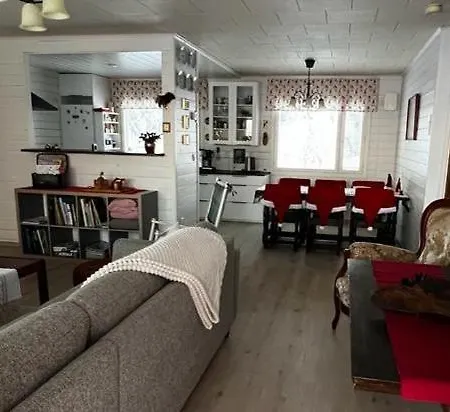 Narikka, Tilava Ja Rauhallinen Kittilaen Keskustassa 基蒂莱