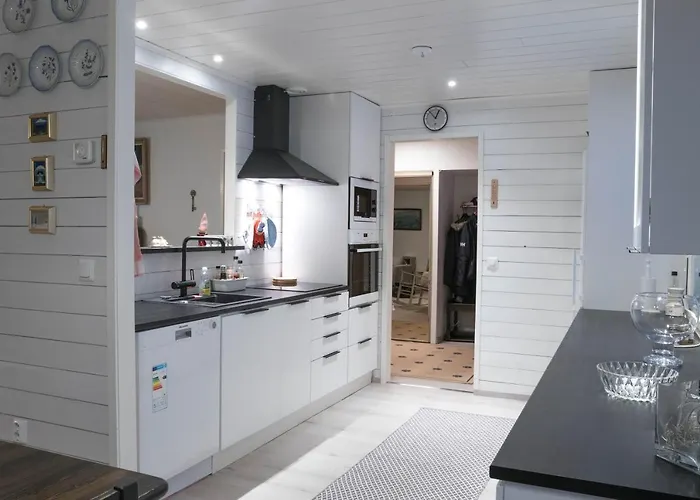 Narikka, Tilava Ja Rauhallinen Kittilaen Keskustassa *