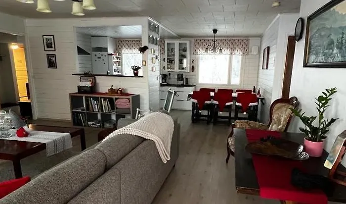 Narikka, Tilava Ja Rauhallinen Kittilaen Keskustassa Kittilä