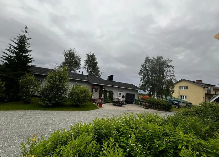 Narikka, Tilava Ja Rauhallinen Kittilaen Keskustassa Βίλα